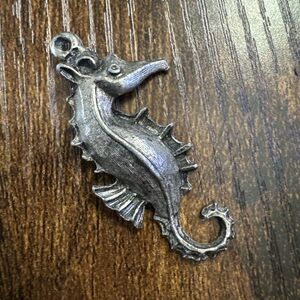 Vintage Seahorse Silver Tone Pendant Ocean Life Sea Breach